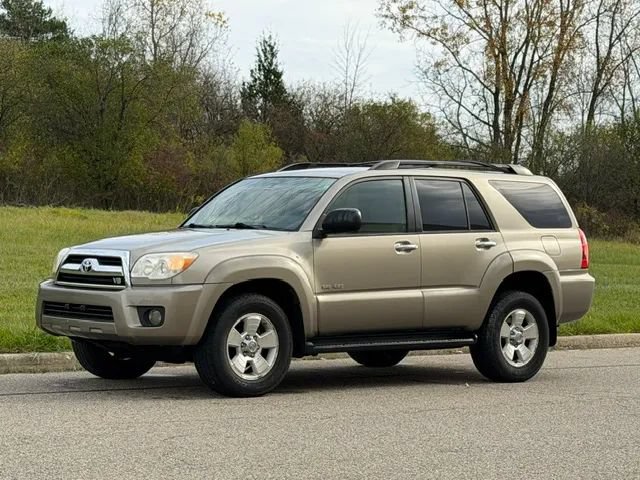 Used 2006 Toyota 4Runner SR5 AWD/4WD image 9