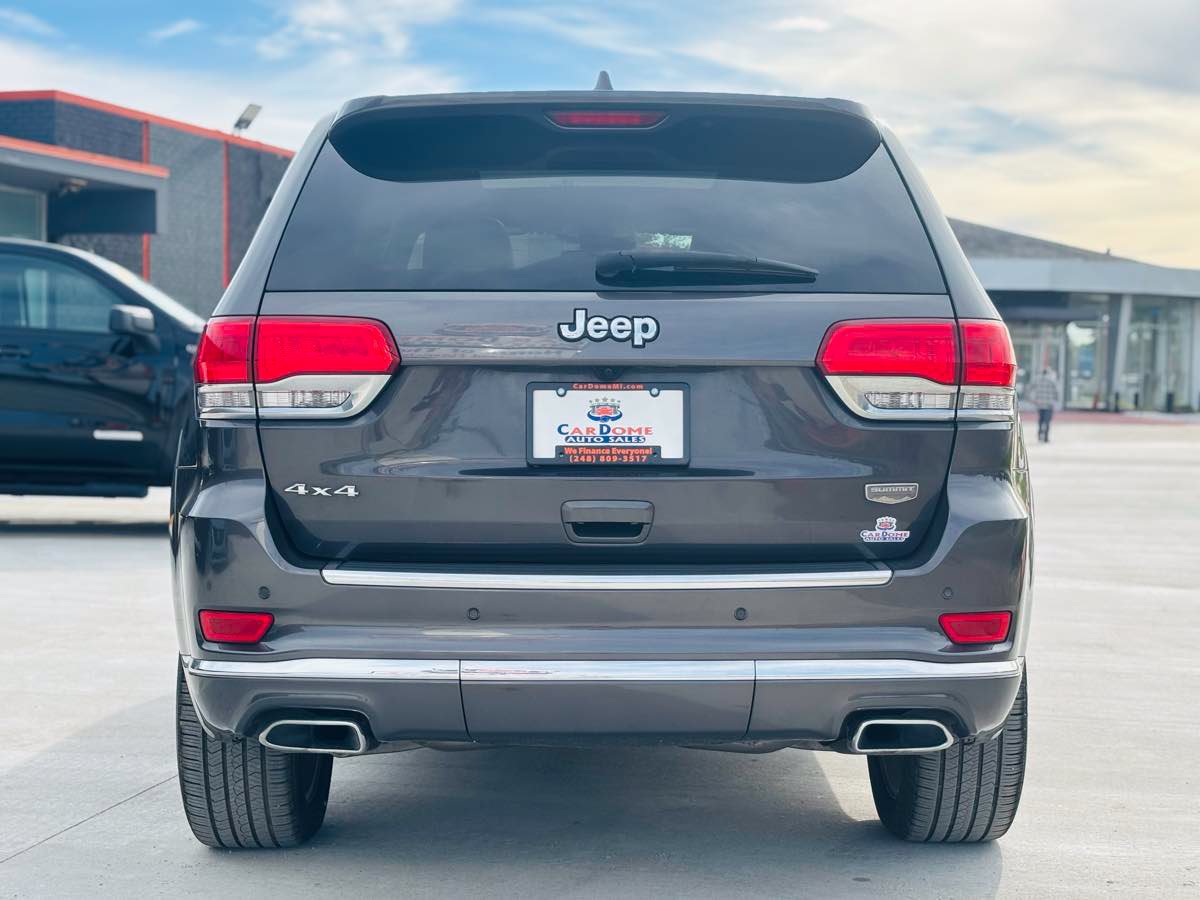 Used 2018 Jeep Grand Cherokee Summit w/ Skid Plate Group AWD/4WD image 13
