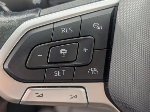 Used 2024 Volkswagen Jetta SE FWD image 15