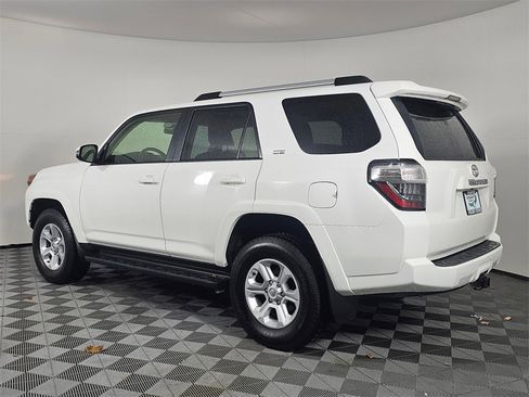 Used 2022 Toyota 4Runner SR5 Premium w/ Moonroof Package image 5