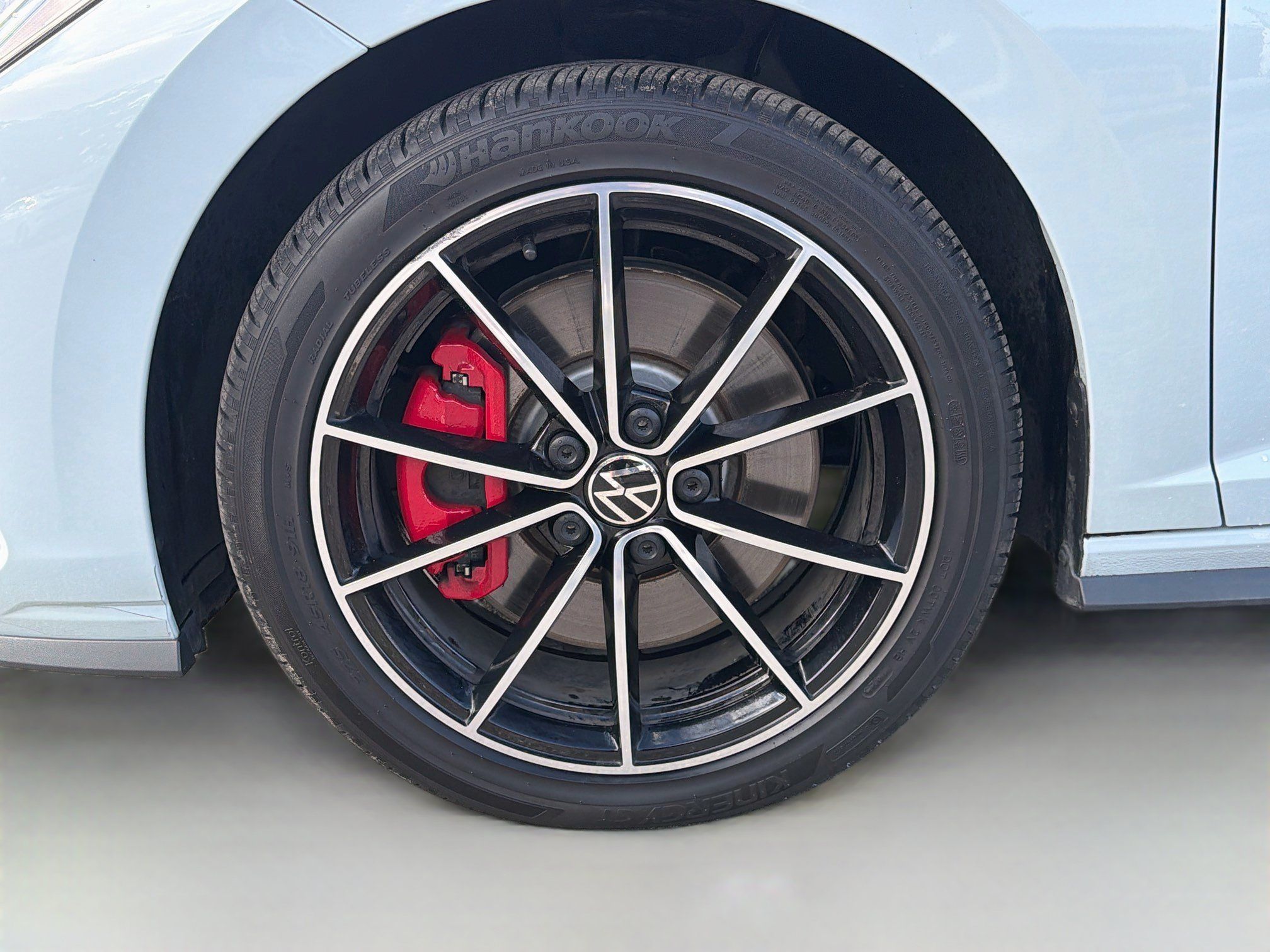 Used 2025 Volkswagen Jetta GLI Autobahn FWD image 40