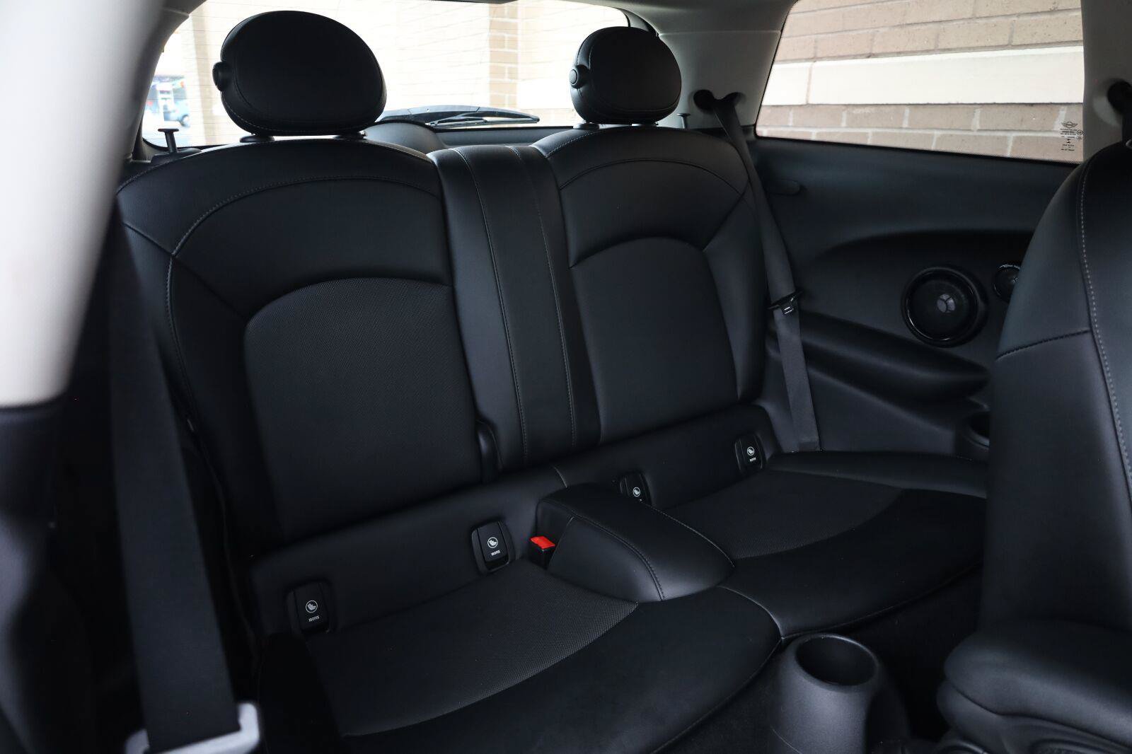 Used 2016 MINI Cooper 2-Door Hardtop FWD image 23