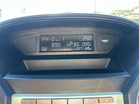 Used 2011 Honda Pilot LX image 24