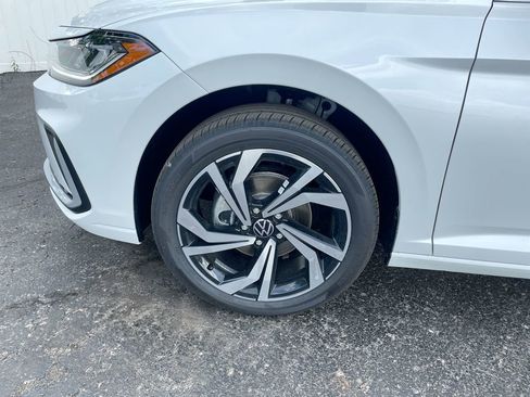 New 2025 Volkswagen Jetta SEL image 35