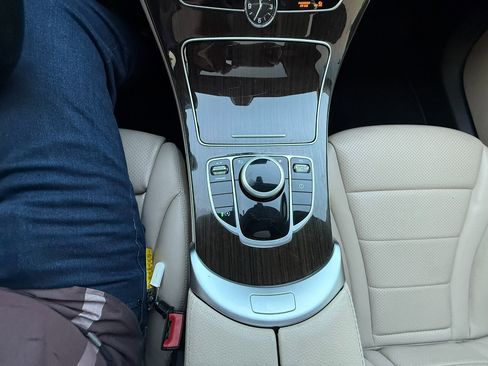 Used 2018 Mercedes-Benz C 300 Sedan image 22