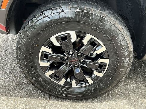 Used 2022 Nissan Frontier Pro-X RWD image 8