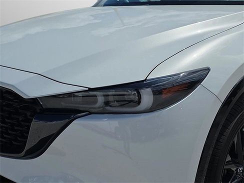 Used 2024 MAZDA CX-5 Carbon Edition image 13