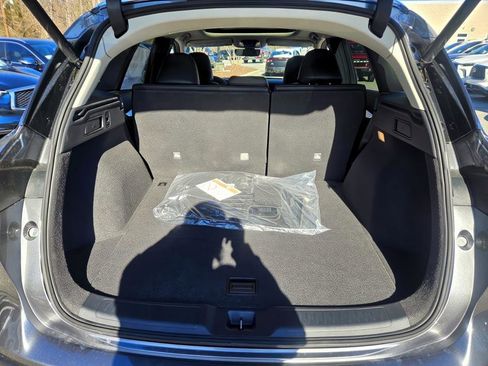 New 2025 INFINITI QX50 Luxe image 13