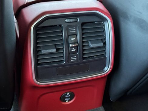 Used 2023 Porsche Macan GTS image 16