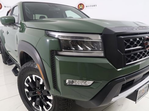 Used 2024 Nissan Frontier PRO-4X w/ Technology Package image 16