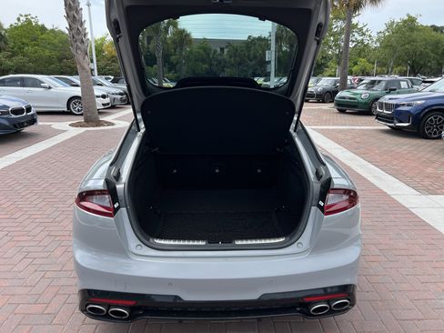 Used 2020 Kia Stinger GT1 RWD image 32