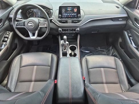 Used 2025 Nissan Altima 2.5 SR FWD image 25