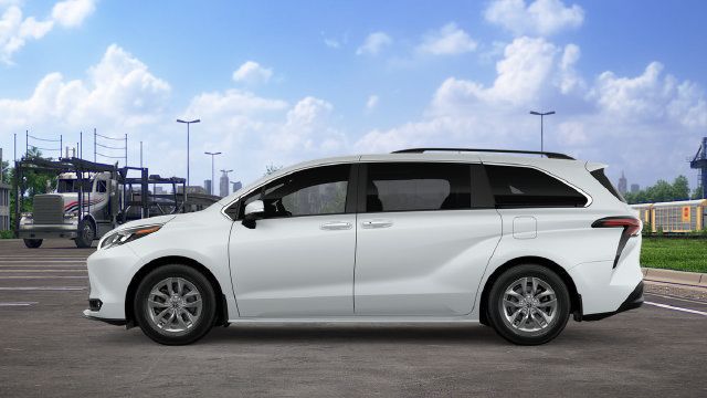 New 2026 Toyota Sienna XLE FWD image 6