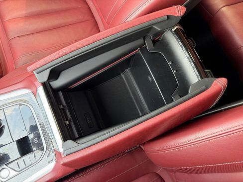 Used 2022 BMW X6 M50i w/ Executive Package image 28