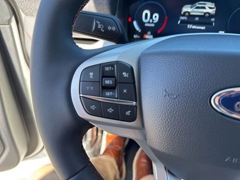 New 2026 Ford Explorer Active w/ Active Comfort Package image 16