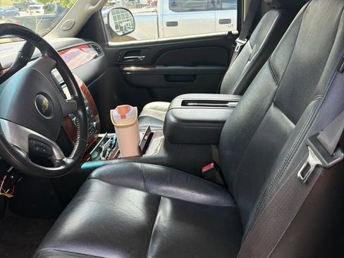 Used 2013 Chevrolet Tahoe LTZ AWD/4WD image 5