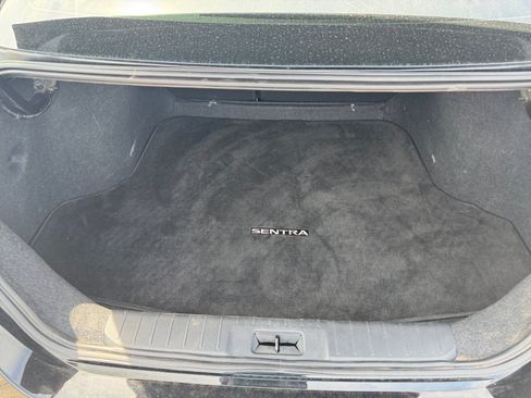 Used 2024 Nissan Sentra S FWD image 25