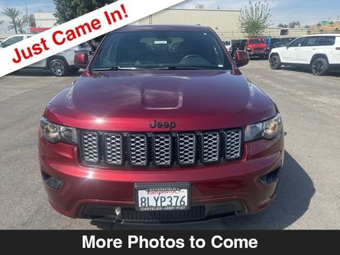 Used 2019 Jeep Grand Cherokee Altitude image 9