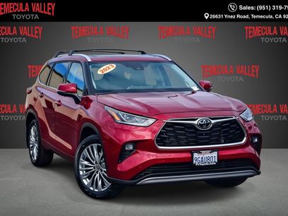 Used 2023 Toyota Highlander Platinum