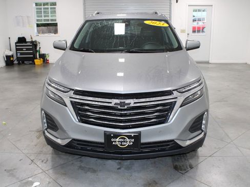 Used 2023 Chevrolet Equinox Premier FWD image 3