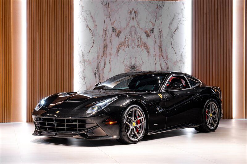 Used 2017 Ferrari F12 Berlinetta RWD image 1