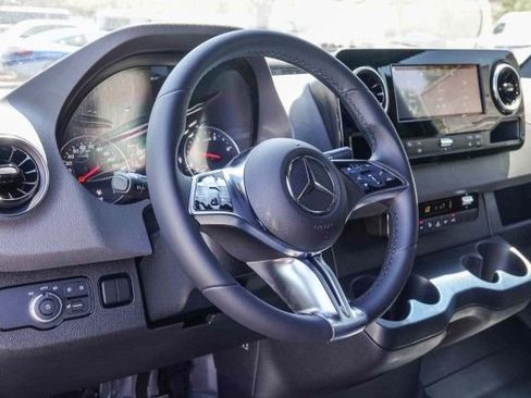 New 2025 Mercedes-Benz Sprinter 2500 image 14