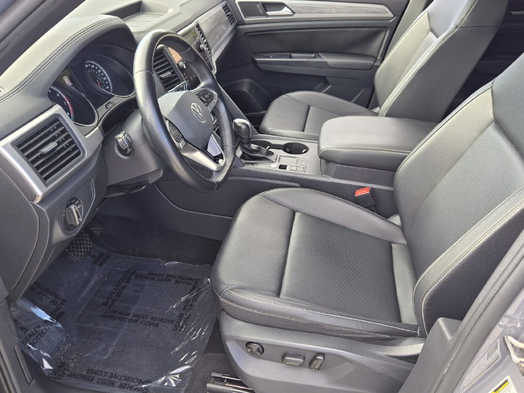 Used 2020 Volkswagen Atlas Cross Sport SE w/ Towing Package FWD image 10