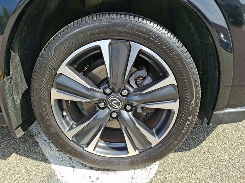 Used 2024 Lexus UX 250h AWD w/ Premium Package image 8