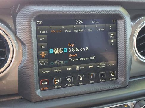 Used 2022 Jeep Wrangler Unlimited Sahara w/ Cold Weather Group image 14