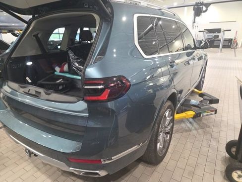 Certified 2024 BMW X7 xDrive40i w/ Premium Package AWD/4WD image 6
