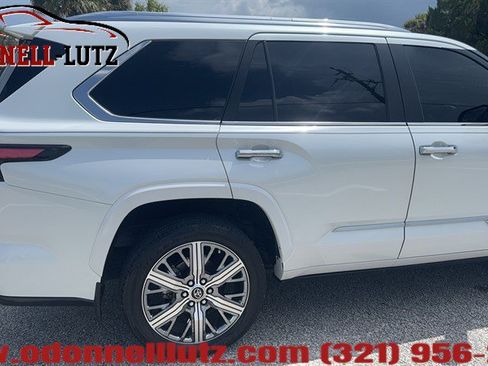 Used 2024 Toyota Sequoia Capstone RWD image 38
