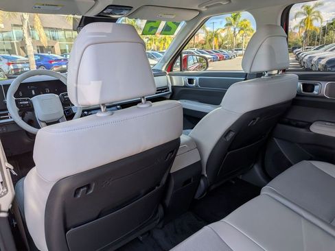 Used 2025 Hyundai Santa Fe SEL image 26