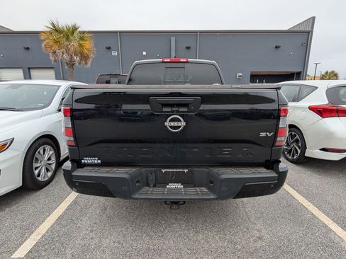 Certified 2024 Nissan Frontier SV w/ SV Convenience Package image 5