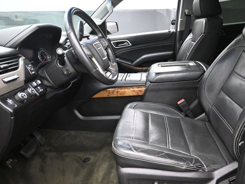 Used 2015 GMC Yukon Denali w/ Touring Package AWD/4WD image 14
