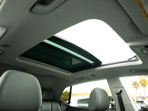 Used 2022 Audi Q8 Premium Plus AWD/4WD image 44