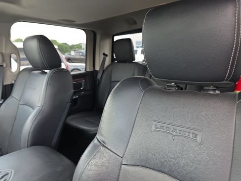 Used 2017 RAM 1500 Laramie w/ Convenience Group AWD/4WD image 18