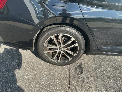 Used 2024 Volkswagen Jetta Sport image 27