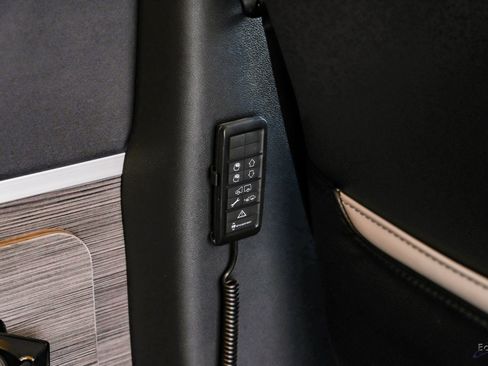 Used 2022 Mercedes-Benz Sprinter 3500 image 75