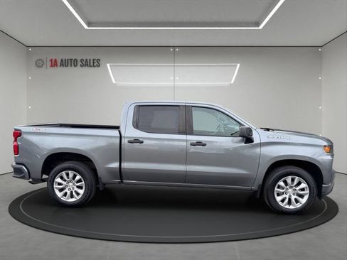 Used 2021 Chevrolet Silverado 1500 Custom w/ Safety Confidence Package AWD/4WD image 6