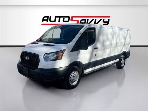 Used 2024 Ford Transit 150 Low Roof AWD image 3
