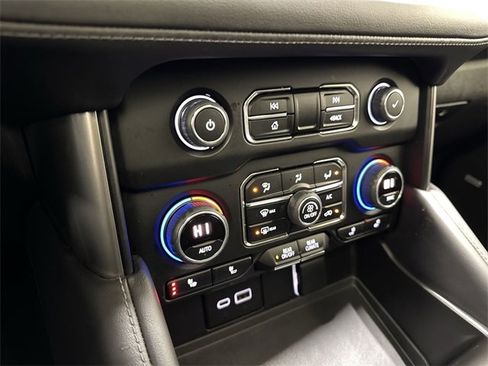 Used 2023 Chevrolet Tahoe Z71 w/ Z71 Off-Road Package image 23