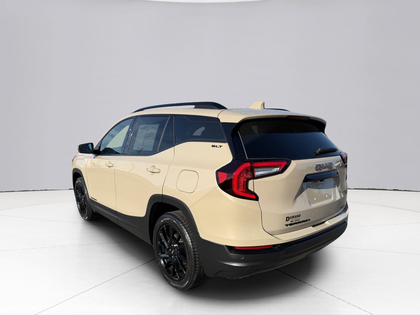 Used 2023 GMC Terrain SLT w/ Elevation Edition AWD/4WD image 3