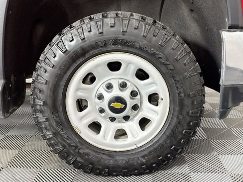 Used 2020 Chevrolet Silverado 2500 LT image 30