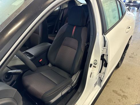 New 2026 Nissan Sentra SR w/ Floor Mat Package image 19