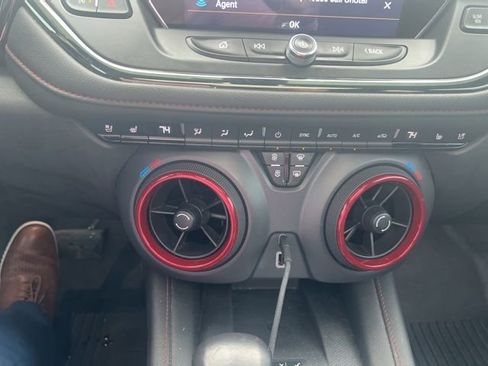 Used 2021 Chevrolet Blazer RS w/ Enhanced Convenience Package image 5