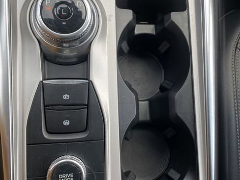 Used 2023 Ford Explorer XLT w/ Equipment Group 202A image 43