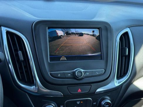 Used 2020 Chevrolet Equinox LT FWD image 22