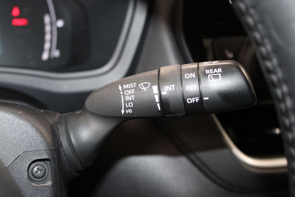 Used 2025 Toyota Grand Highlander AWD image 26
