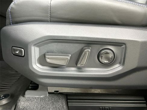 Used 2024 Toyota Tundra Platinum image 34