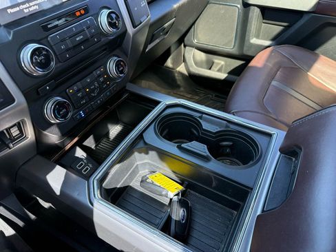 Used 2017 Ford F250 Platinum w/ Platinum Ultimate Package image 34